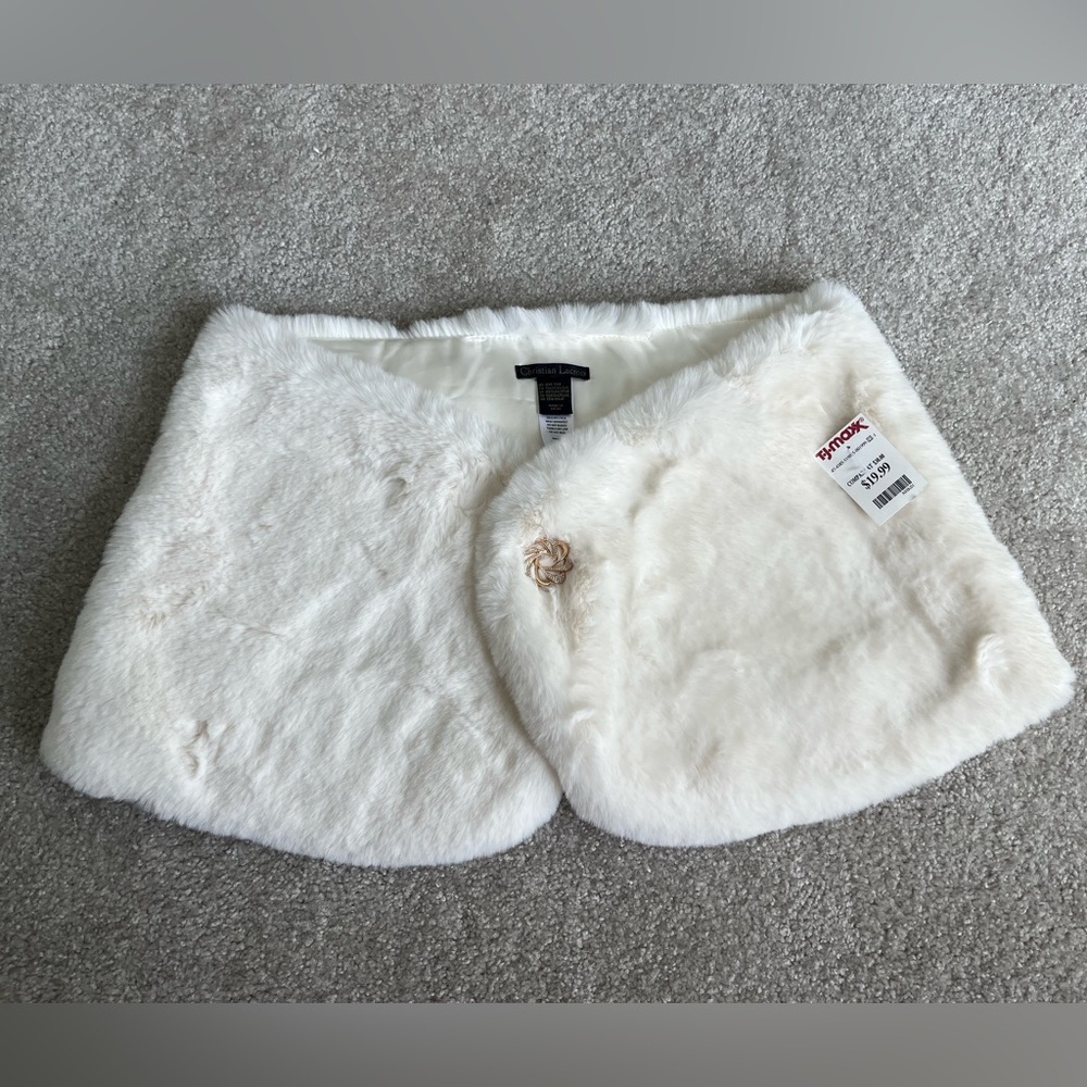 Christian Lacroix | White Faux Fur | Shawl